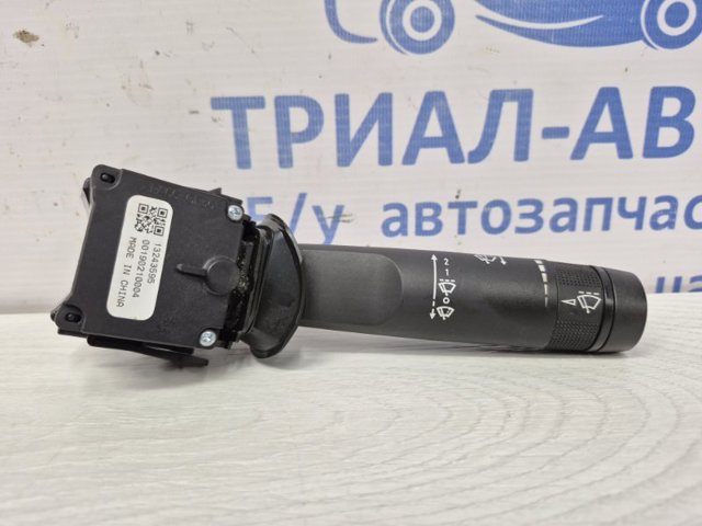 Перемикач підрульовий, правий 13243595 GM
