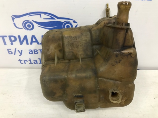 Бачок розширювальний 13256823 GM