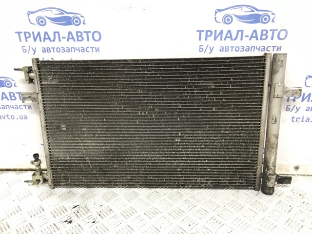 Конденсатор системи охолодження системи 13267648 GM