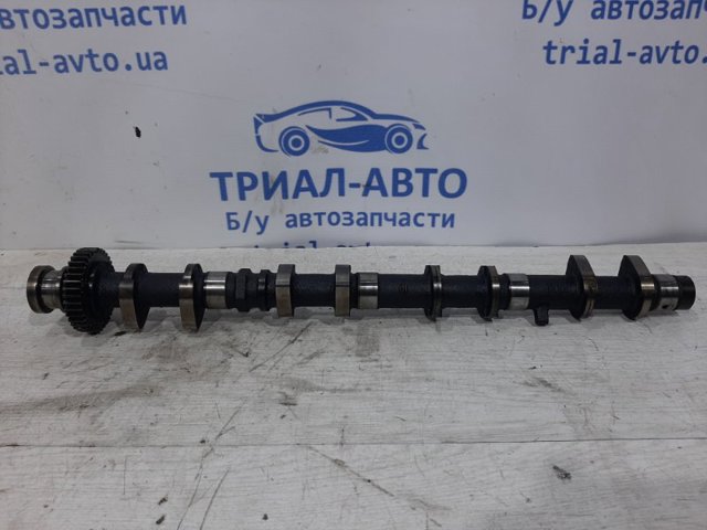 Розподілвал двигуна 1350230010 TOYOTA