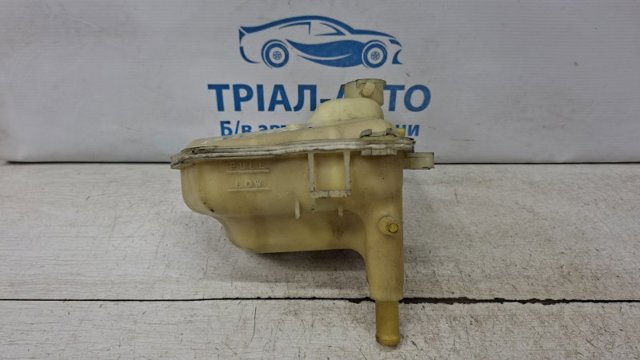 Бачок системи охолодження, розширювальний 1375A103 MITSUBISHI