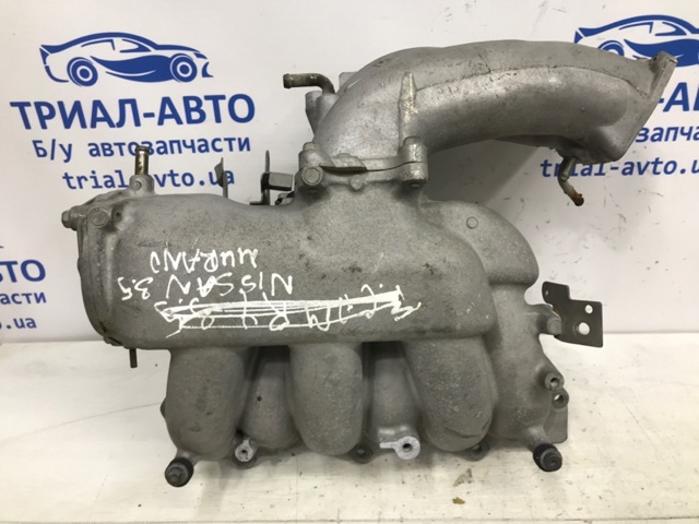 Колектор впускний верхній 140108J16A NISSAN