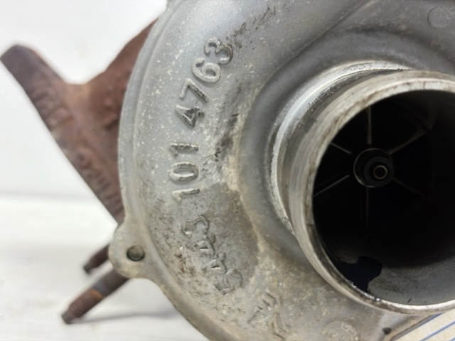 Турбонаддув 1441100Q3D NISSAN