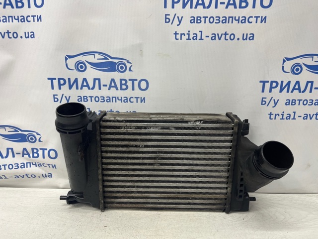 Охолоджувач наддувочного повітря 144614EB0A NISSAN