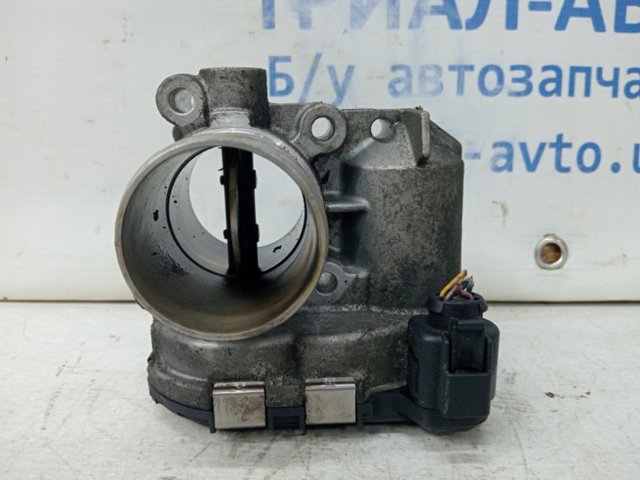 Дросільна заслінка в зборі 1471500Q0A NISSAN