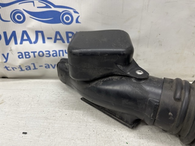 Повітрозабірник повітряного фільтра 1505A661 MITSUBISHI