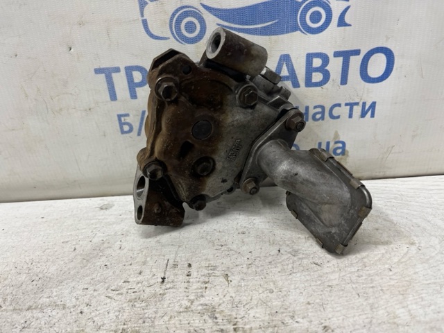 Насос масляний 1510028020 TOYOTA