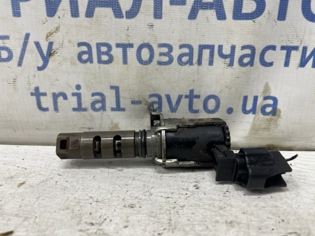 Клапан електромагнітний положення (фаз) розподільного валу 1533028020 TOYOTA