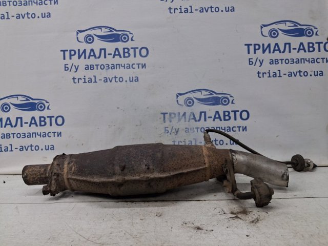 Глушник передній 1570A519 MITSUBISHI