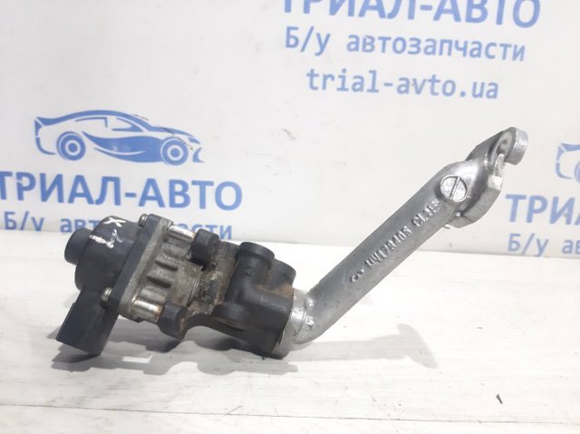 Клапан EGR рециркуляції газів 1582A166 MITSUBISHI