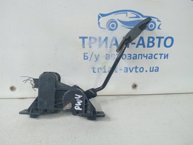 Педаль акселератора 1600A014 MITSUBISHI
