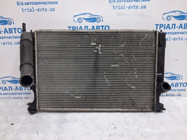 Радіатор системи охолодження двигуна 164000R020 TOYOTA