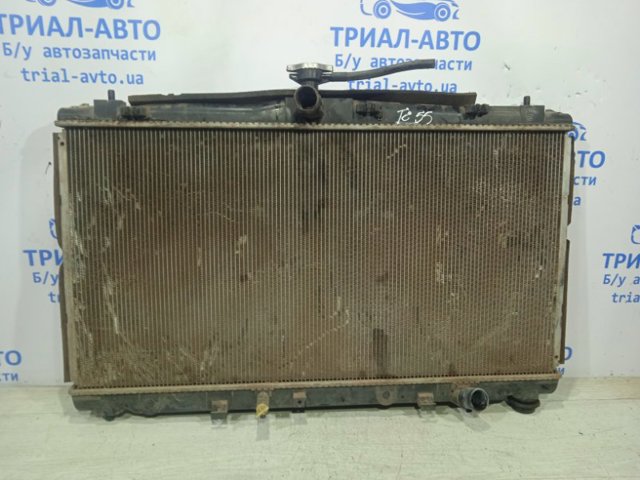 Радіатор охолодження 1640036230 TOYOTA