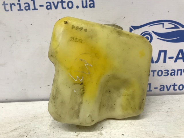 Бачок для води Toyota Camry 5