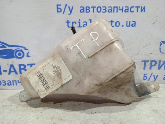 Розширювальний бачок охолодження Toyota Land Cruiser