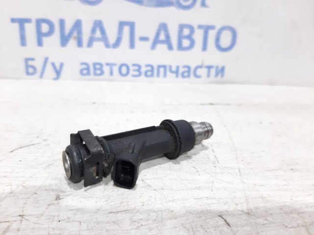 Форсунка паливна 166001KT0A NISSAN