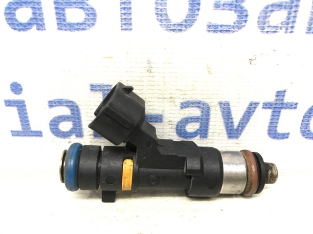 Форсунка вприску палива 16600CD700 NISSAN