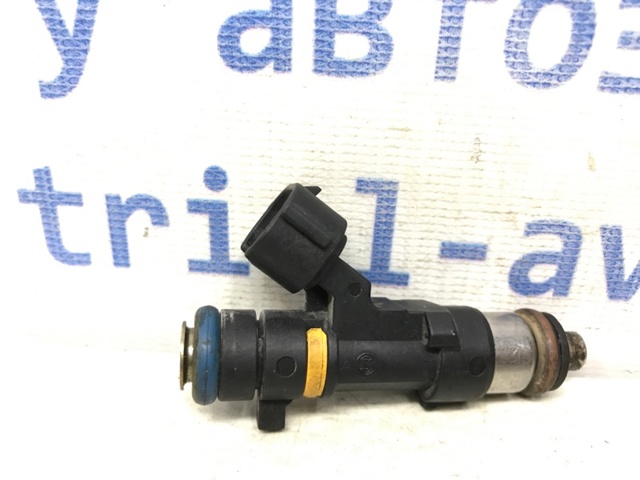 Форсунка інжектора 16600CD700 NISSAN