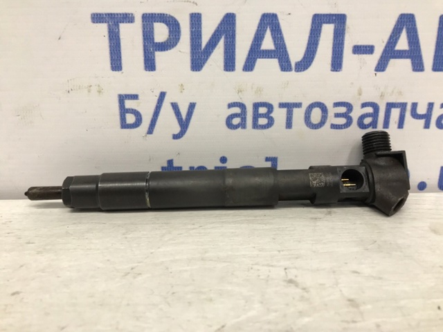 Форсунка вприску палива 16600HG00C NISSAN