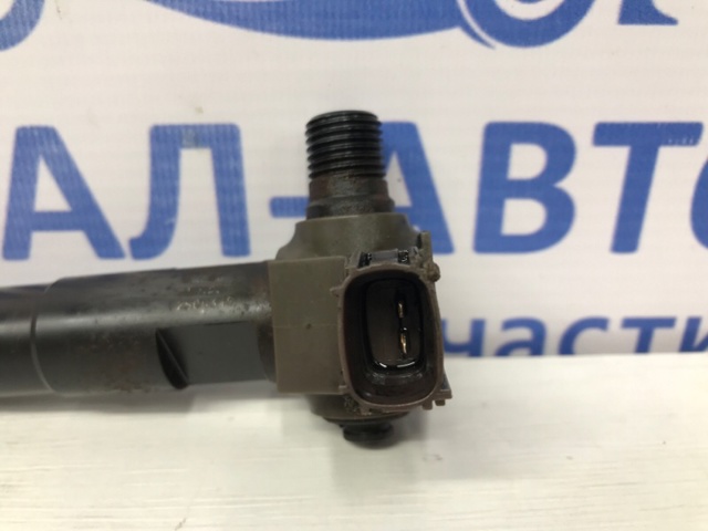 Форсунка дизельна в зборі, розпилювач + тримач 16613AA040 SUBARU