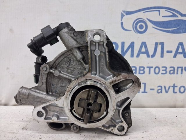 Насос вакуумний 1707027 FORD
