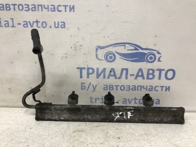 Розподільник палива 17520ET80B NISSAN