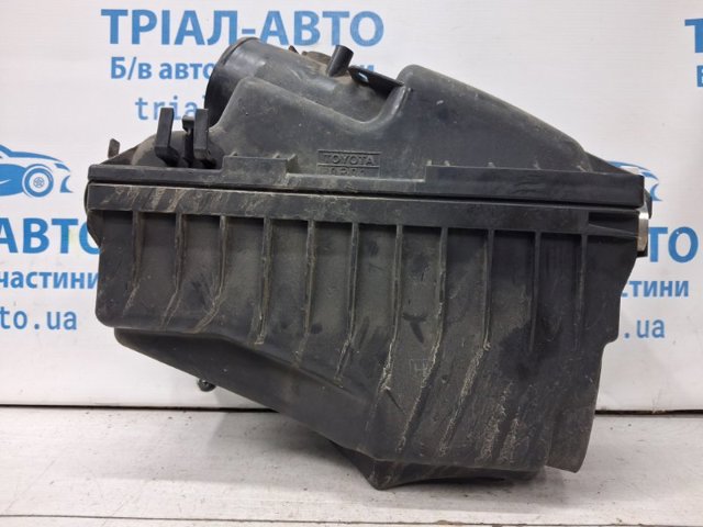 Корпус повітряного фільтра, нижня частина 177010R010 TOYOTA