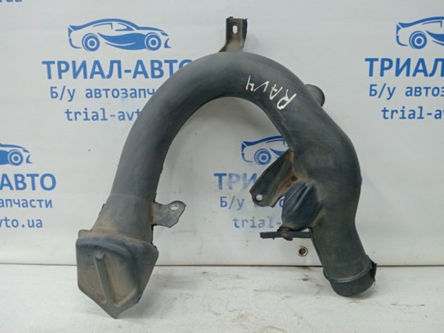 Патрубок повітряний, вхід повітряного фільтра 1775128060 TOYOTA