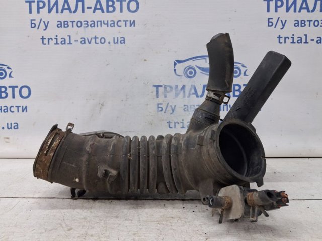 Дросельний патрубок 1788128250 TOYOTA