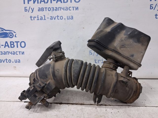 Патрубок повітряний 1788128250 TOYOTA