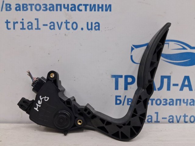 Педаль акселератора 180100009R RENAULT