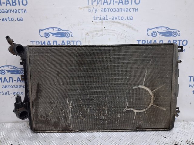 Радіатор системи охолодження двигуна 1K0121251BL VAG