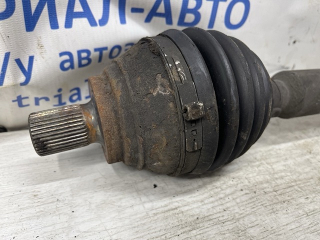 Привід правий 1K0407272SP VAG