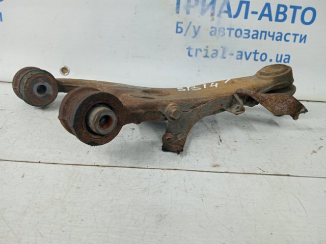 Балансир підвіски задній лівий 20252SC010 SUBARU