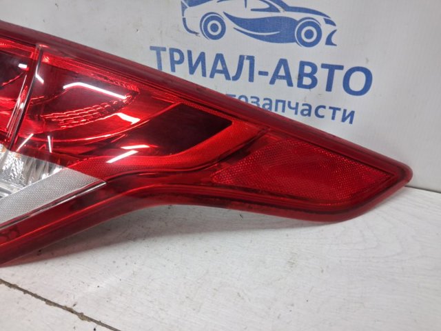 Фара задня права зовнішня 2039551 FORD