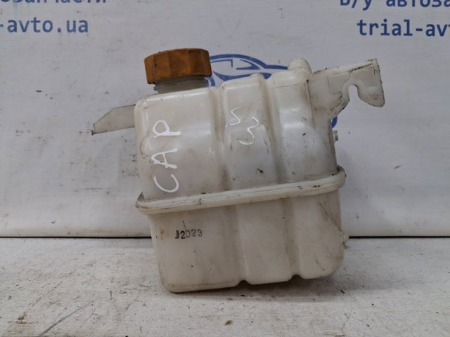 Бачок розширювальний 20987017 GM