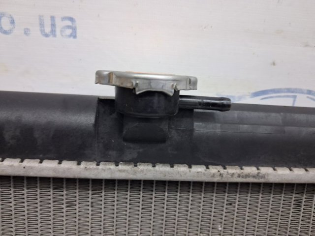 Радіатор охолодження двигуна 21460EB30A NISSAN