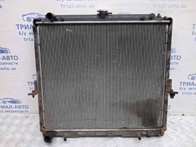 Радіатор охолодження двигуна 21460EB30A NISSAN