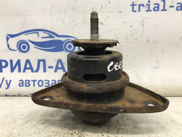 Права опора двигуна 218101H300 HYUNDAI