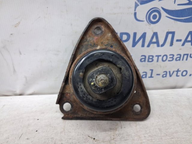 Права подушка мотора 218102L000 HYUNDAI