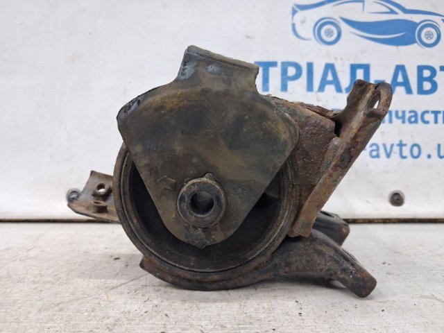 Ліва подушка двигуна 218303K000 HYUNDAI