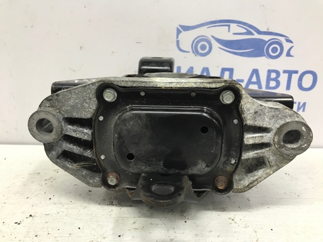 Кронштейн подушки (опори) двигуна, лівої 21830D3100 HYUNDAI