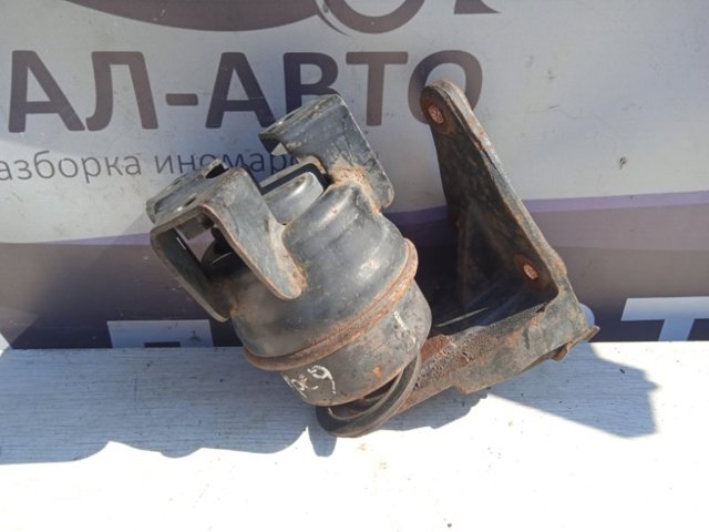 Задня подушка двигуна 219302B600 HYUNDAI