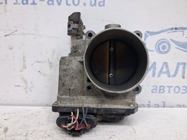 Блок дросельної заслінки 220300P050 TOYOTA