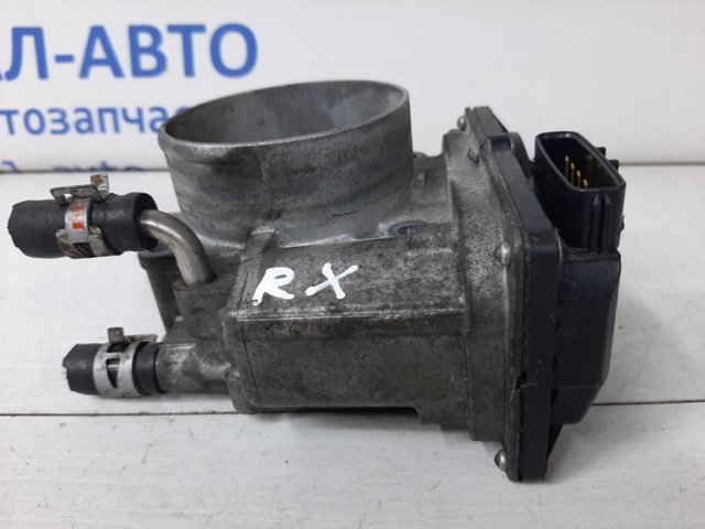 Дросільна заслінка в зборі 2203031030 TOYOTA