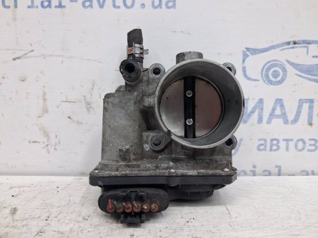 Блок дросельної заслінки 2203037050 TOYOTA