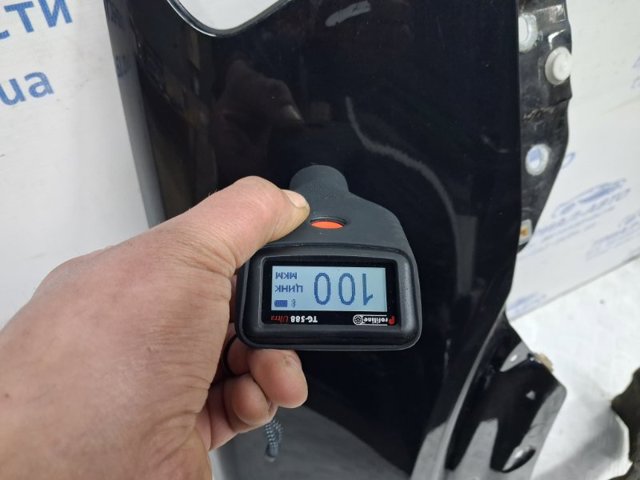 Переднє праве крило 22750013 GM