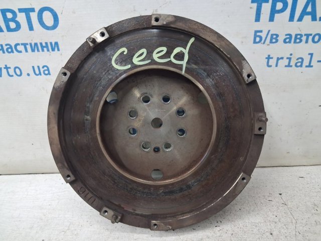 Маховик двигуна 232002A600 HYUNDAI