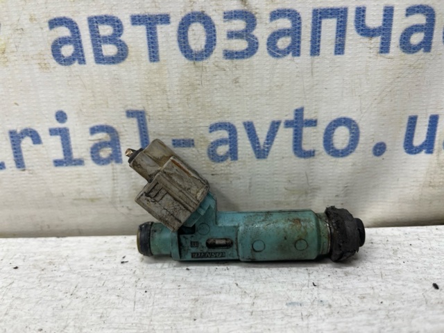 Форсунка інжектора 2320928020 TOYOTA