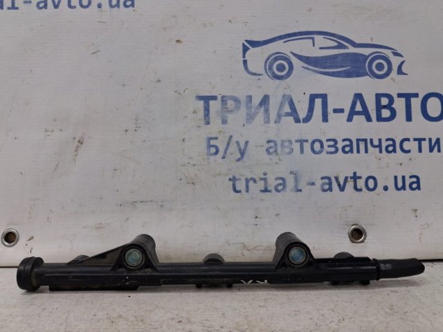 Рампа форсунок системи упорскування палива 238070P040 TOYOTA